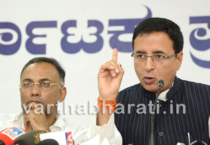 ‘ದಿನಕ್ಕೊಂದು ಭ್ರಷ್ಟಾಚಾರ-ಲೂಟಿಕೋರರು ಓಡಿ ಹೋಗುವುದು’ ಮೋದಿ ಸರಕಾರದ ಹೊಸ ಘೋಷಣೆ: ರಣದೀಪ್ ಸಿಂಗ್ ಸುರ್ಜೆವಾಲ